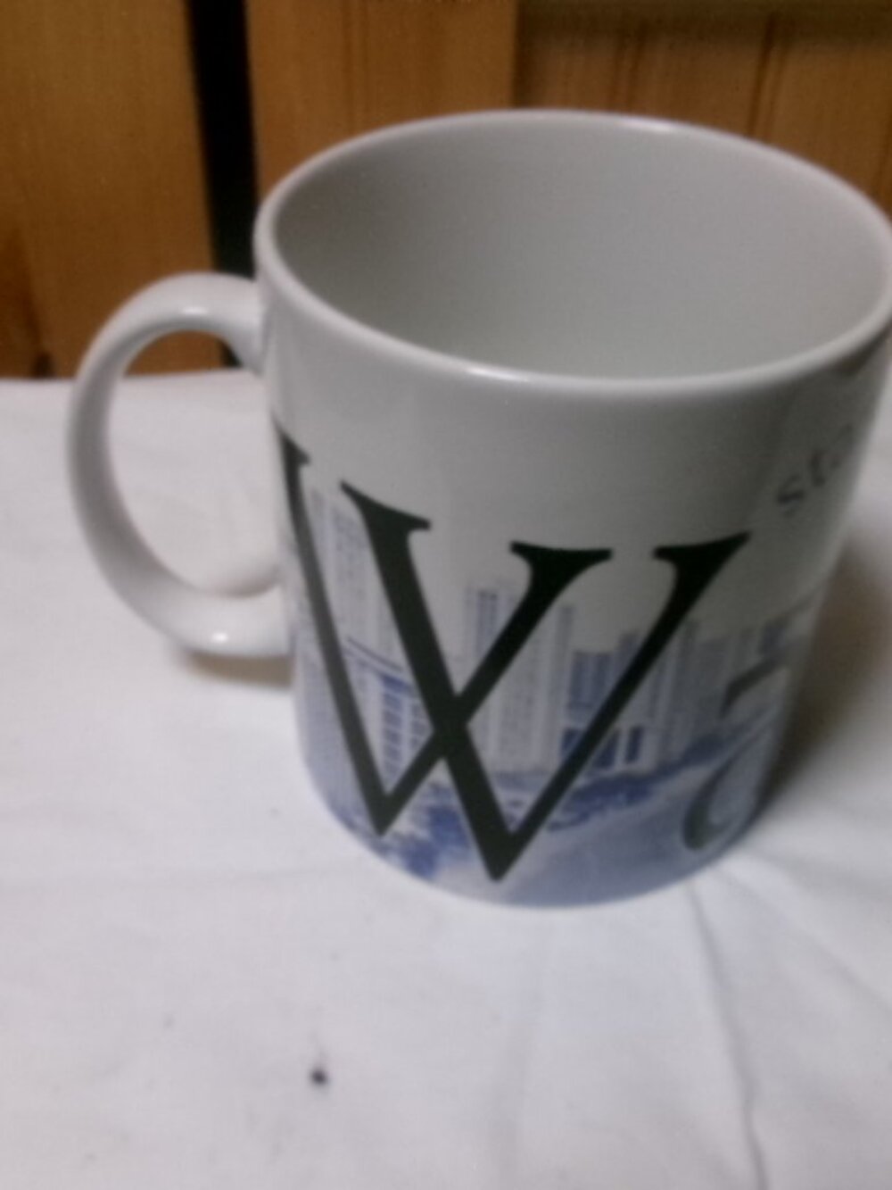 2005 unused Starbuck city mug collector series Waikiki Hawaii